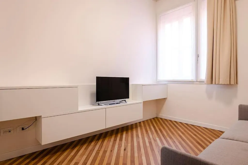 Apartment Toro Elegant Studio, In The Heart Of The City Bologna