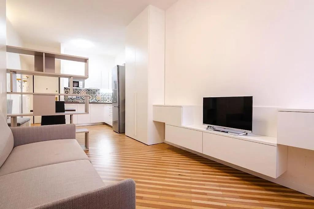 Toro Elegant Studio, In The Heart Of The City Bologna 0*,